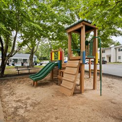 exterior view at Century Plaza, located in Greenville, SC