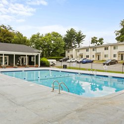 exterior view at Century Plaza, located in Greenville, SC